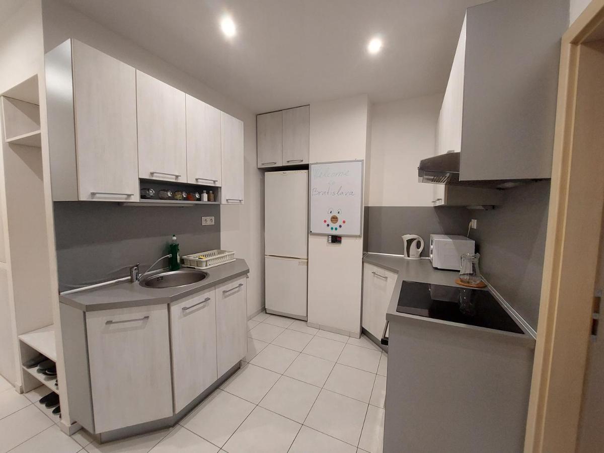 Apartman Michaela Братислава Екстериор снимка