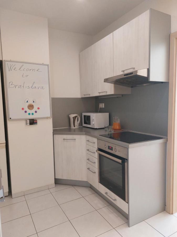 Apartman Michaela Братислава Екстериор снимка